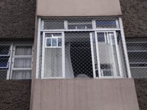 Rede de proteção para telhado inclinado em Brasília